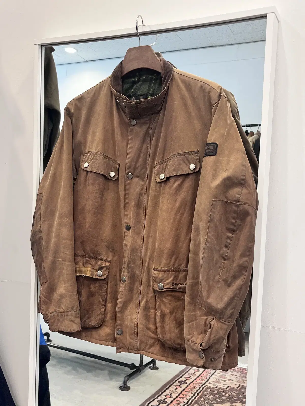 Barbour 바버 인터네셔널 듀크 왁스 자켓